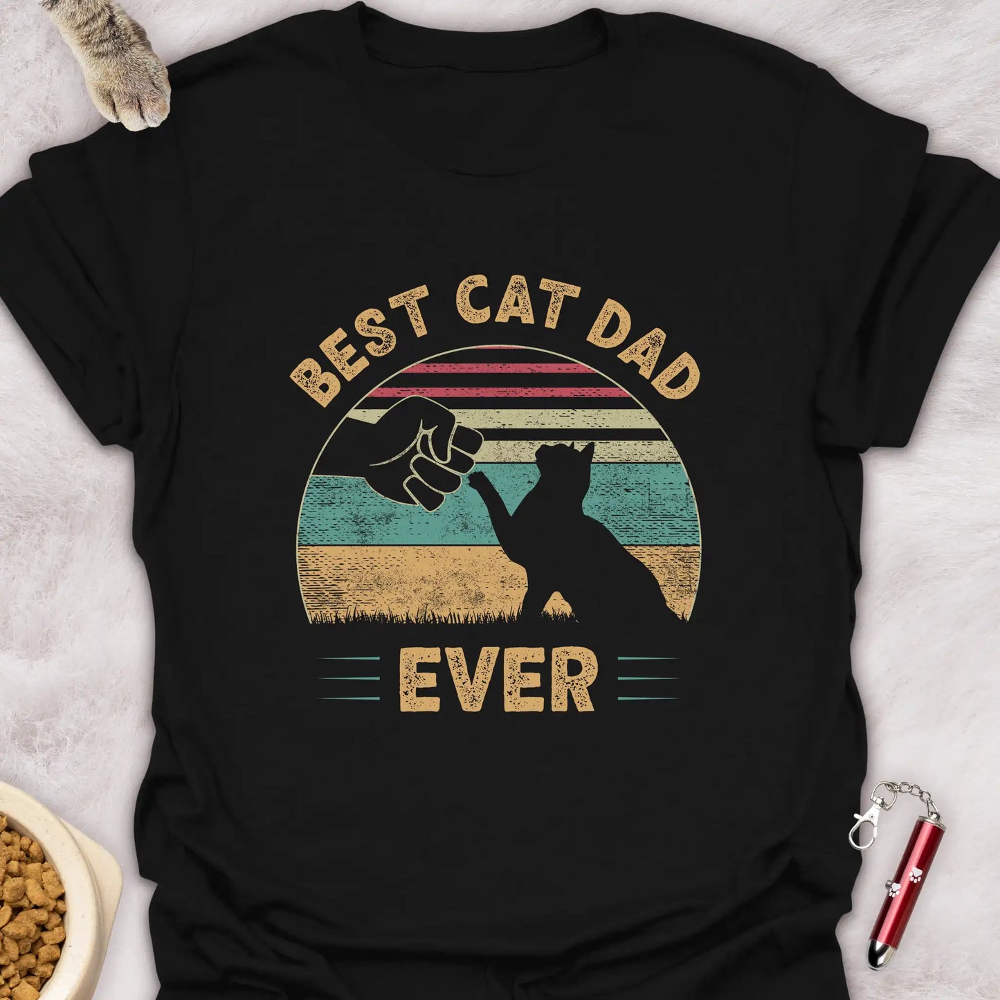 BEST CAT DAD EVER β VINTAGE CAT FIST BUMP T-SHIRT
