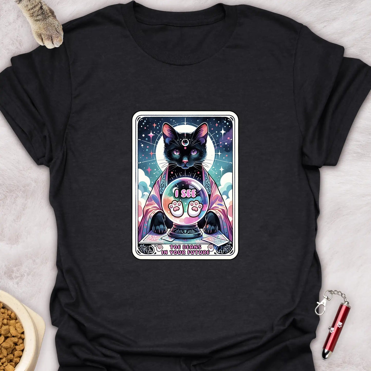 FORTUNE TELLER CAT – TAROT CARD “TOE BEANS IN YOUR FUTURE” T-SHIRT