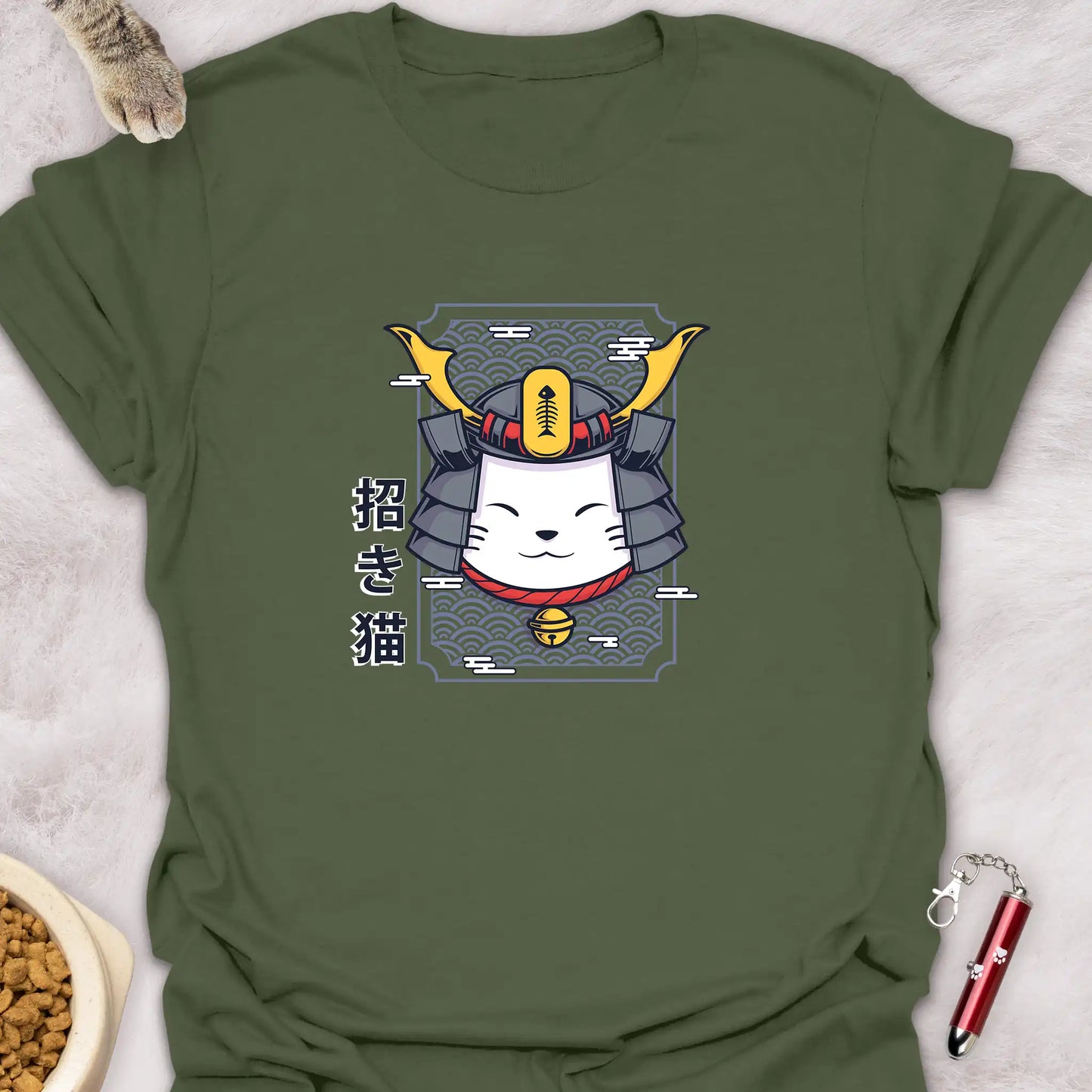 MANEKI NEKO β SAMURAI HELMET LUCKY CAT T-SHIRT