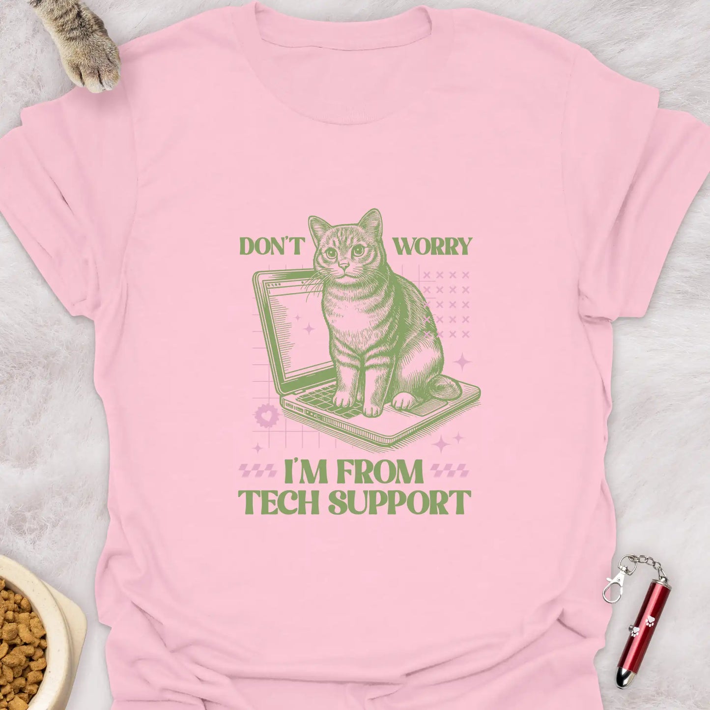DON’T WORRY I’M FROM TECH SUPPORT – RETRO LAPTOP CAT FUNNY CAT T-SHIRT