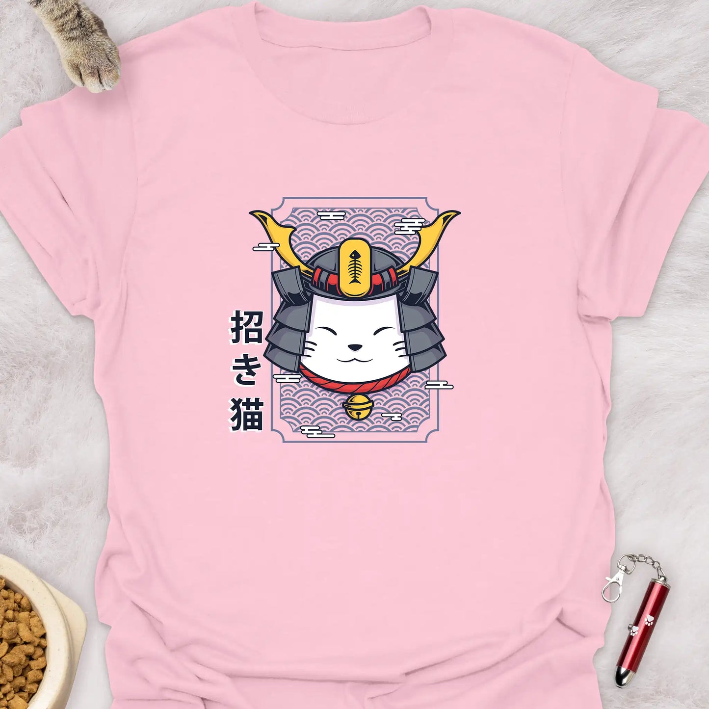 MANEKI NEKO β SAMURAI HELMET LUCKY CAT T-SHIRT