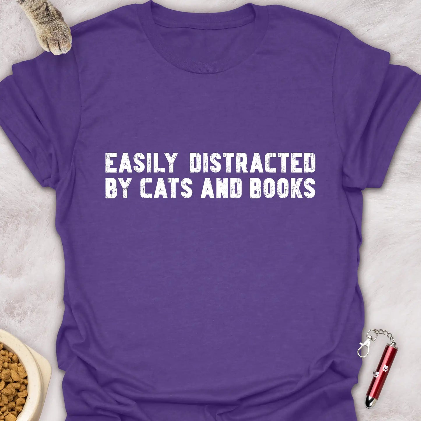 EASILY DISTRACTED BY CATS AND BOOKS β TEXT DESIGN FUNNY CAT T-SHIRT
