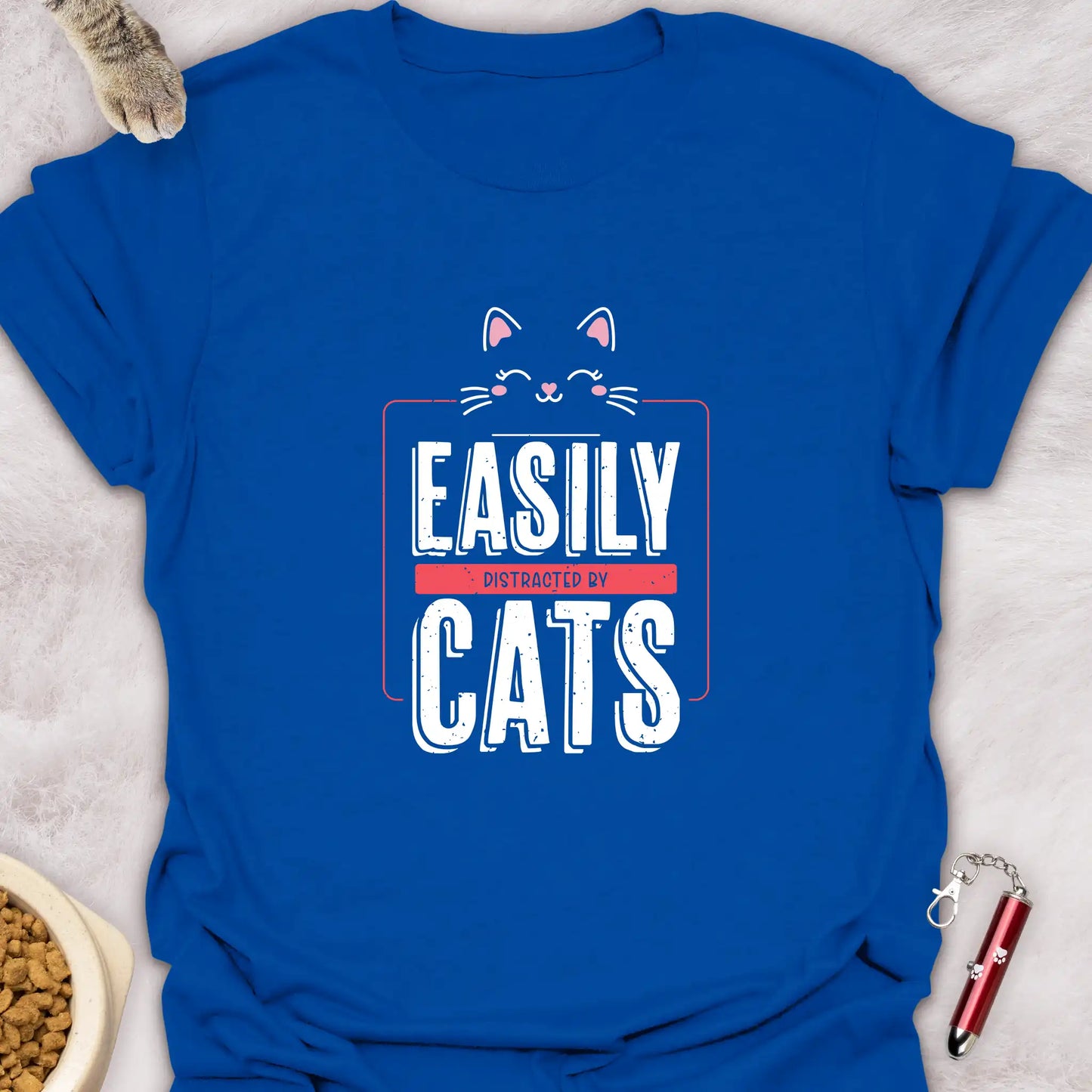 EASILY DISTRACTED BY CATS β CUTE TEXT DESIGN CAT T-SHIRT