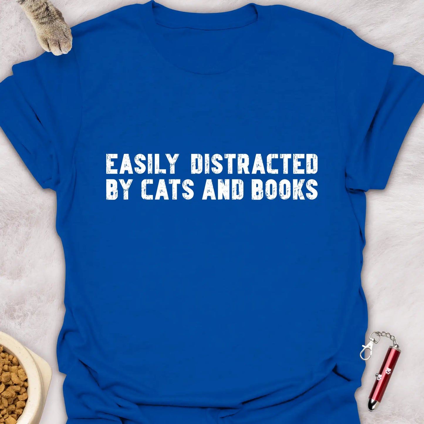 EASILY DISTRACTED BY CATS AND BOOKS β TEXT DESIGN FUNNY CAT T-SHIRT